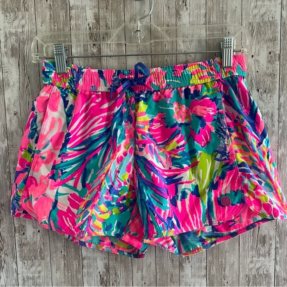 Lilly Pulitzer Pants - Lilly Pulitzer Gumbo Limbo Run Around Shorts XS